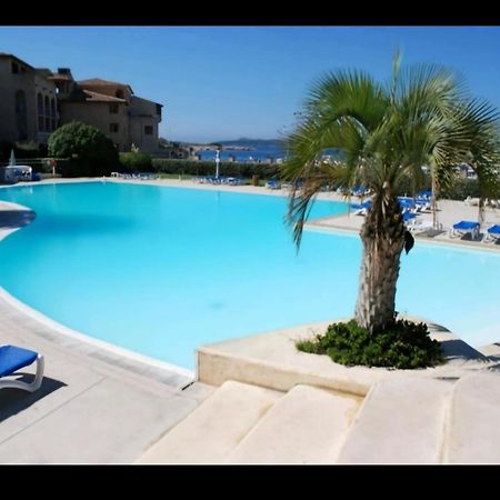 Appartement T2 - Bord De Mer - Piscine Сикс-Фор-ле-Плаж Екстериор снимка