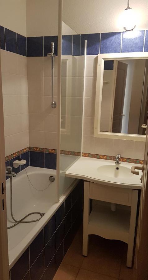 Appartement T2 - Bord De Mer - Piscine Сикс-Фор-ле-Плаж Екстериор снимка